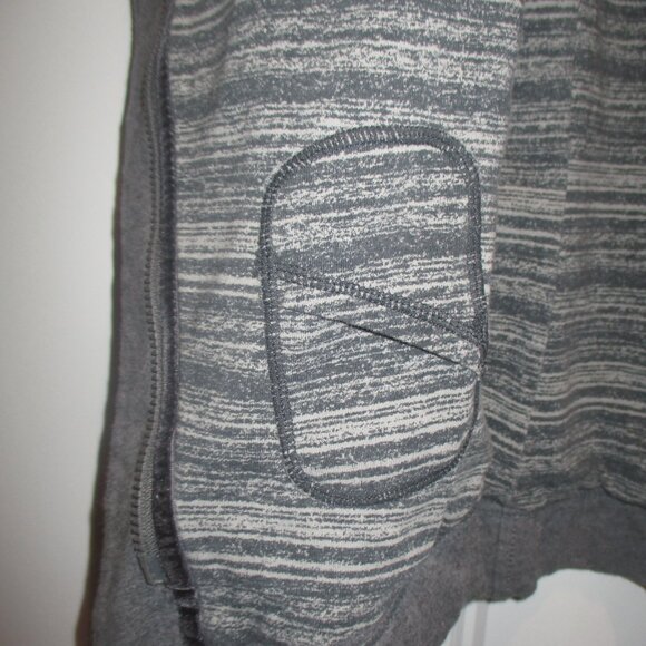 LULULEMON Solace Jacket - Heathered Grey w/Striped Lining Size 10 - EUC - Picture 6 of 10